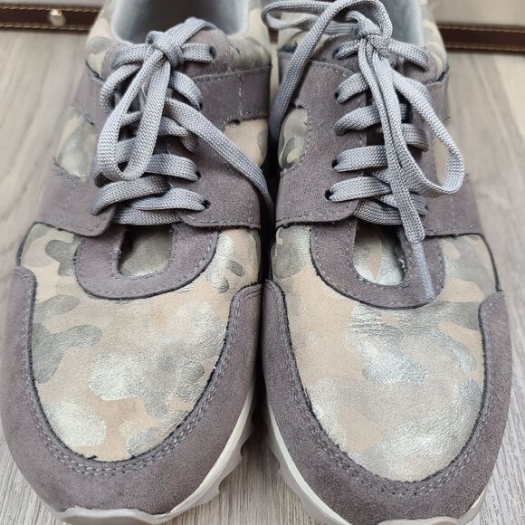 Charleston Shoe Company Chewie Sneakers in camo size 8 - Picture 4 of 9